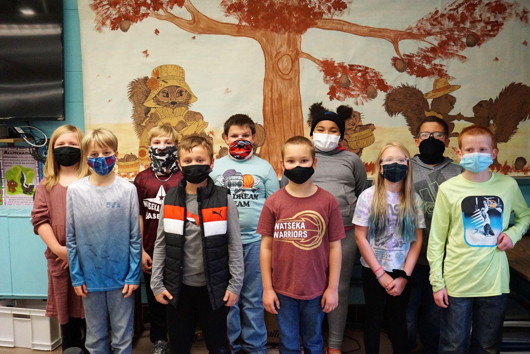 Crescent City Grade School honors students with highest percentage of attendance